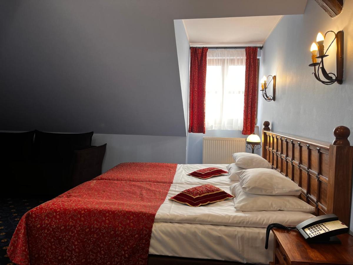 Hotel Zamek Ryn Ryn  Extérieur photo